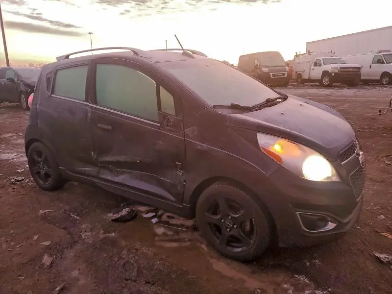 2015 CHEVROLET SPARK 2LT  