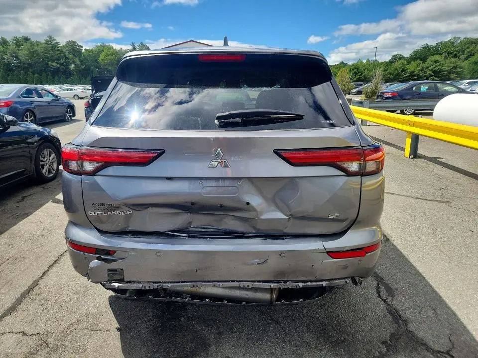 2023 MITSUBISHI OUTLANDER SE  