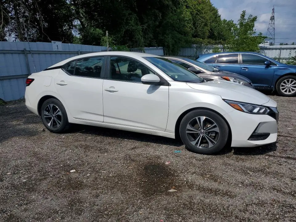 2022 NISSAN SENTRA SV  