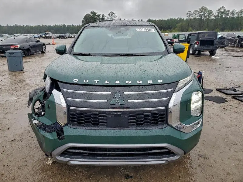2025 MITSUBISHI OUTLANDER SE  