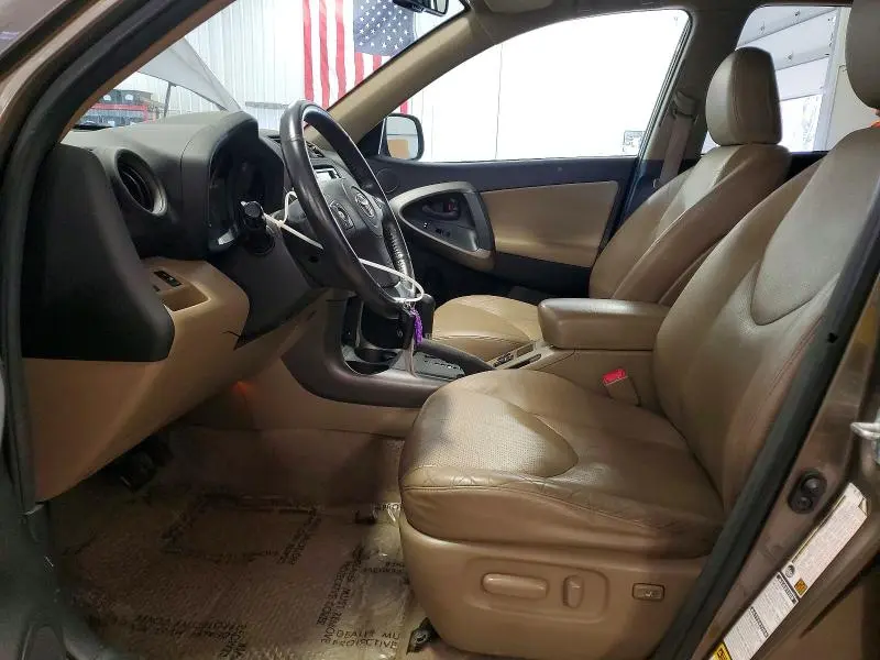 2011 TOYOTA RAV4 LIMITED  