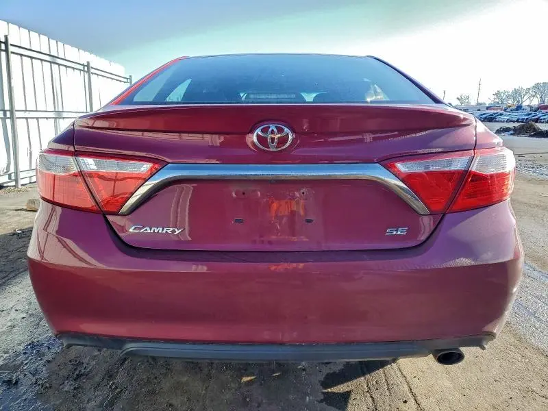 2015 TOYOTA CAMRY LE  