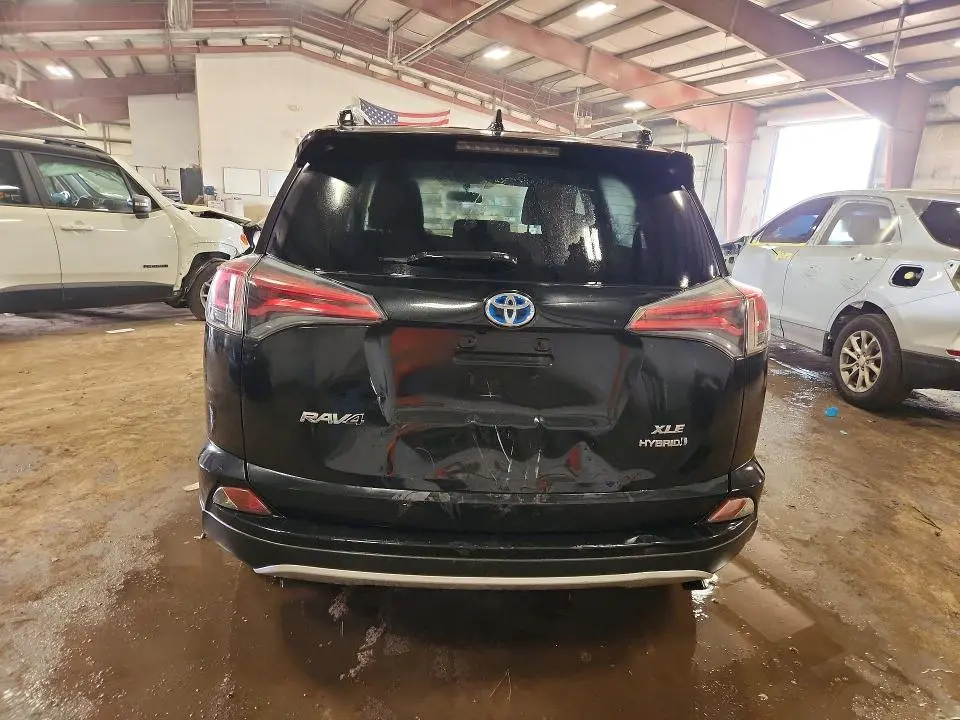 2016 TOYOTA RAV4 HV XLE  