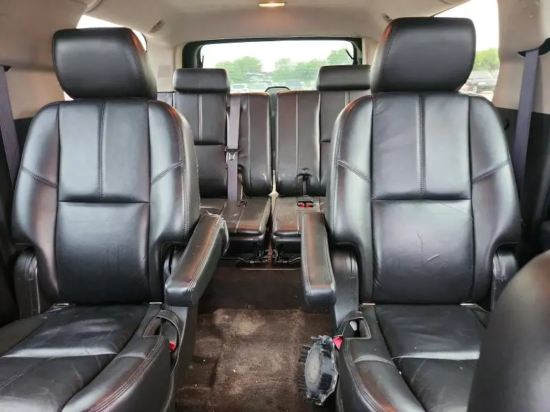 2011 CHEVROLET SUBURBAN K1500 LT  