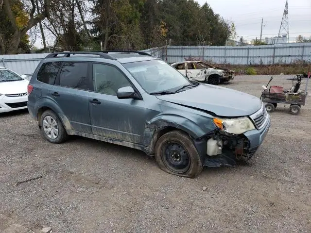2010 SUBARU FORESTER XS  