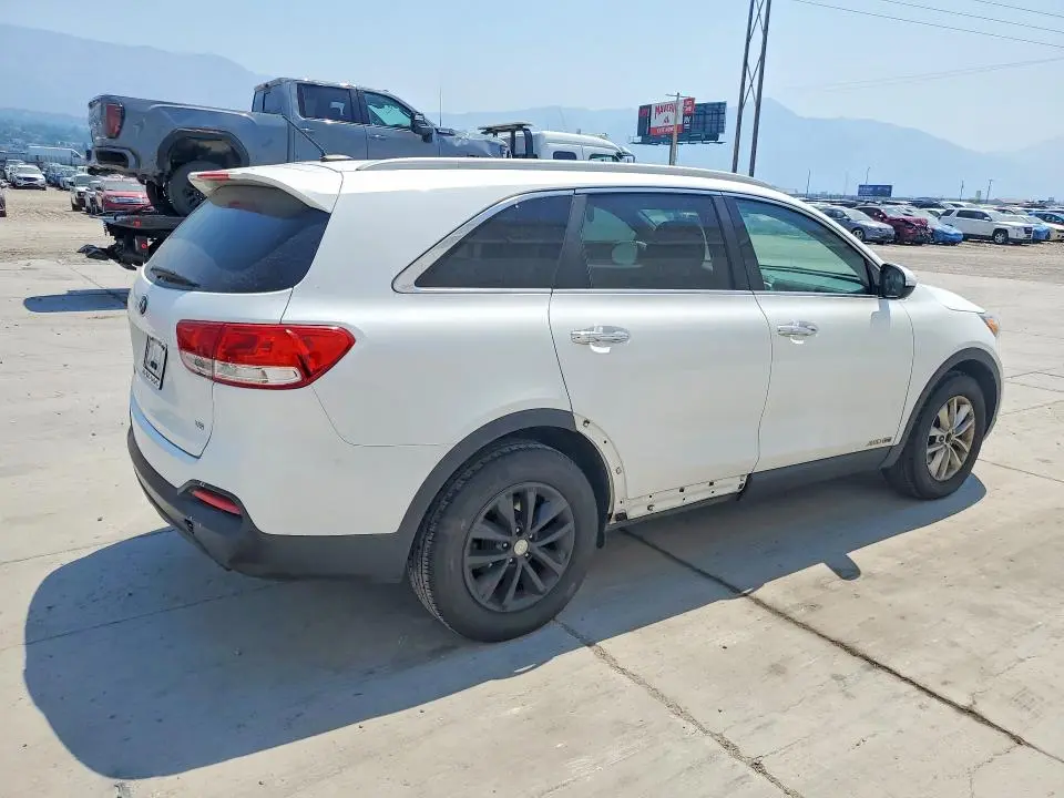 2016 KIA SORENTO LX V6  