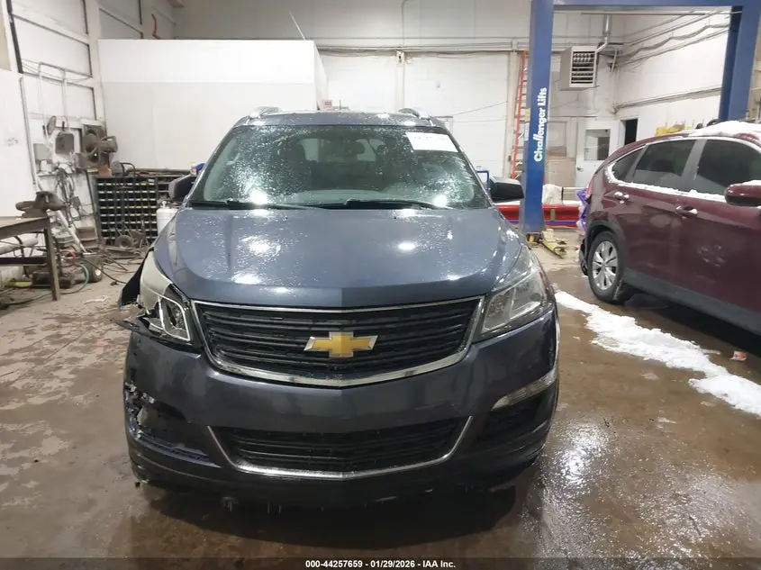 2014 CHEVROLET TRAVERSE LS