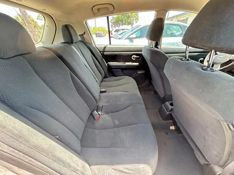 2012 NISSAN VERSA 1.8 S  