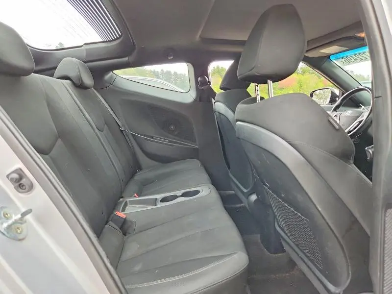 2017 HYUNDAI VELOSTER VALUE EDITION  