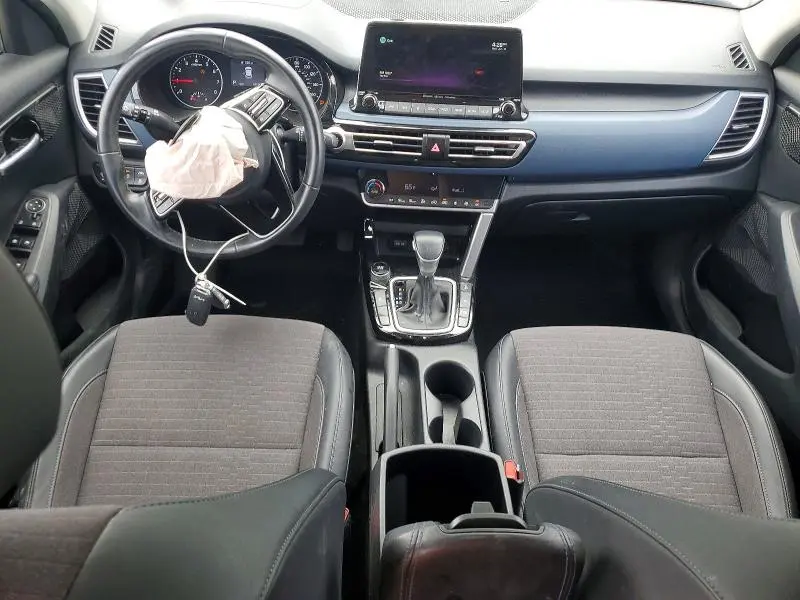 2022 KIA SELTOS S  