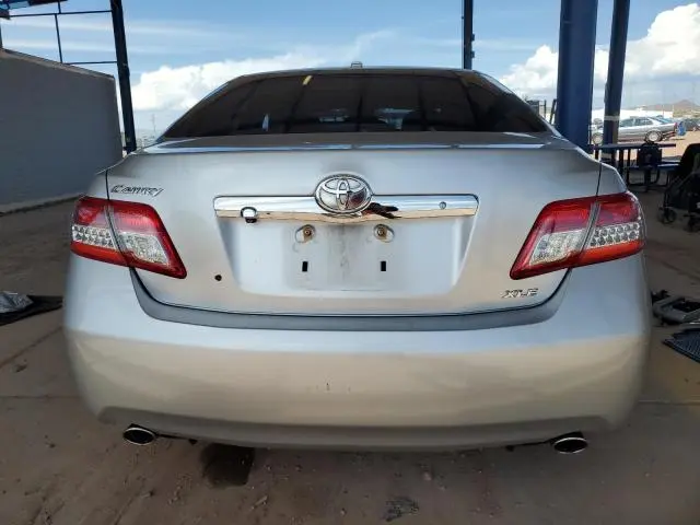 2011 TOYOTA CAMRY SE  