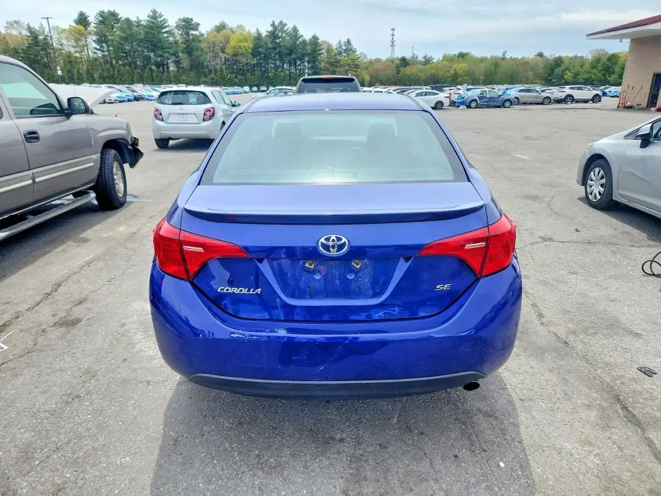 2017 TOYOTA COROLLA SE  