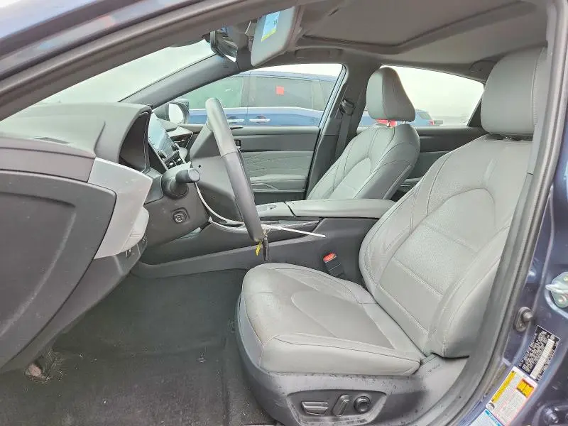 2021 TOYOTA AVALON LIMITED  