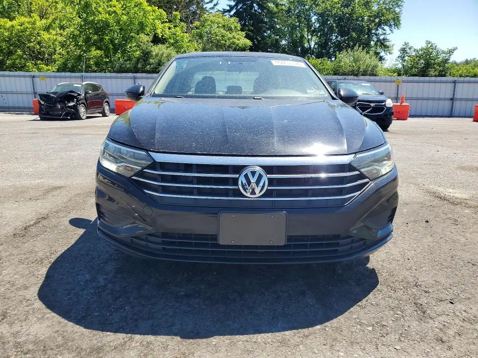 2019 VOLKSWAGEN JETTA SE  
