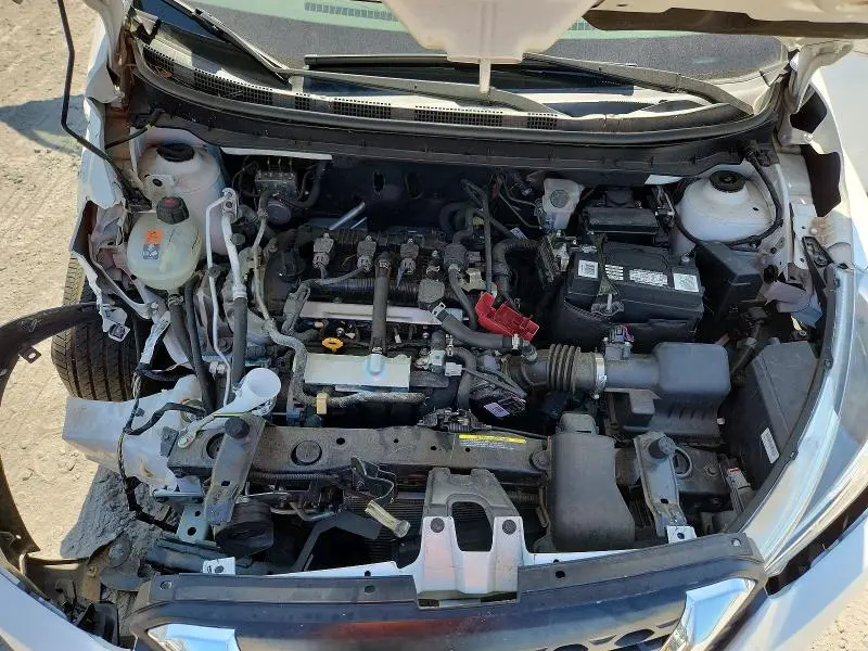 2020 NISSAN KICKS S  