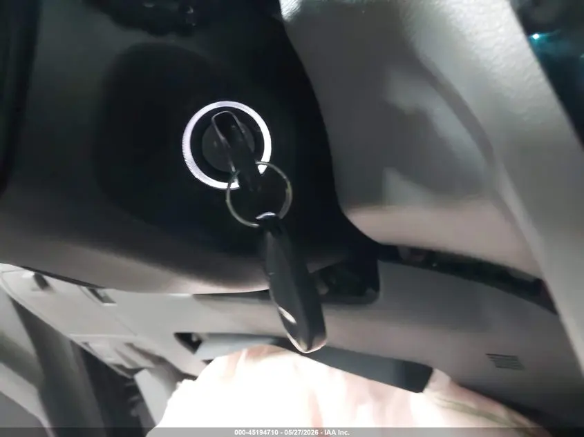 2017 TOYOTA SIENNA LE 8 PASSENGER