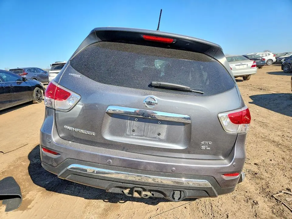 2015 NISSAN PATHFINDER SL  