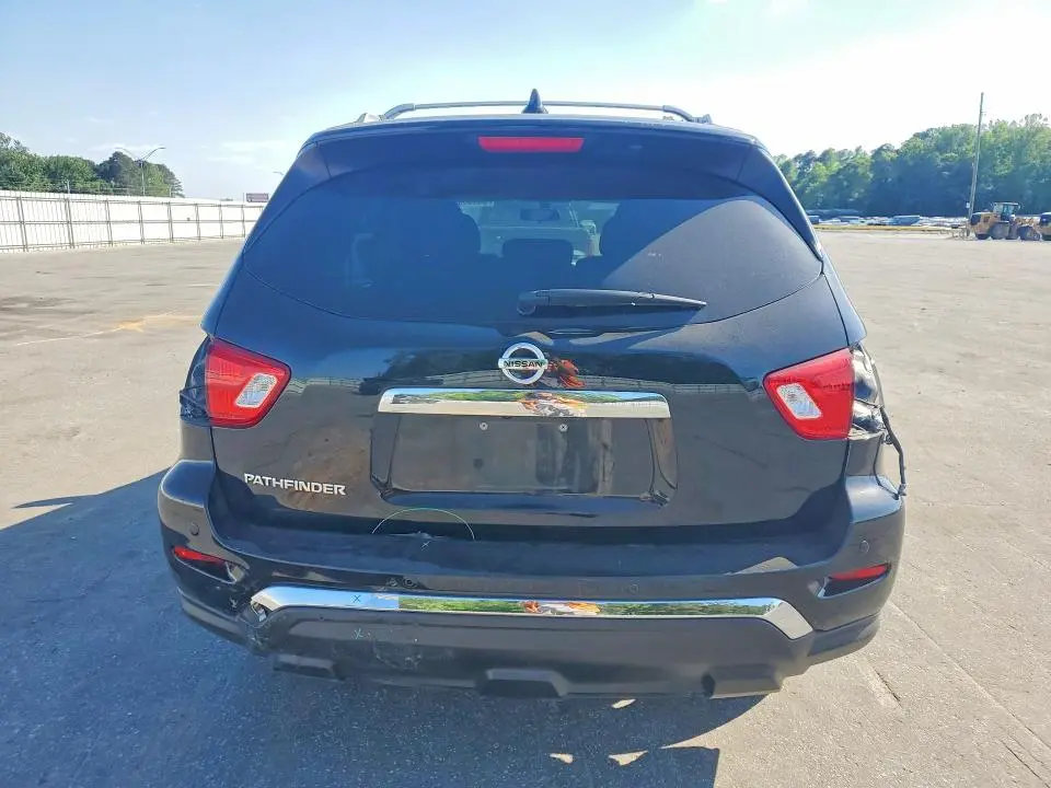 2019 NISSAN PATHFINDER S  