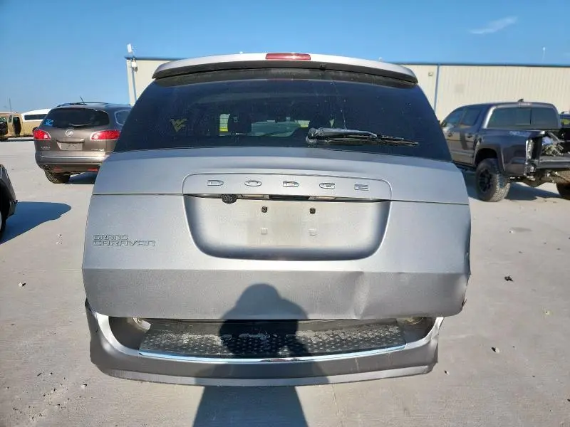 2016 DODGE GRAND CARAVAN SE  