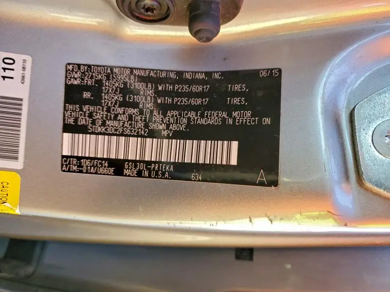 2015 TOYOTA SIENNA LE  