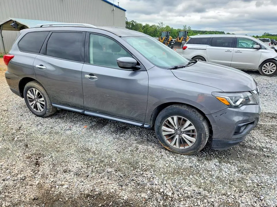 2019 NISSAN PATHFINDER SV  