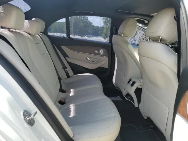 2017 MERCEDES-BENZ E 300  