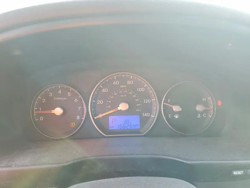 2011 HYUNDAI SANTA FE GLS  