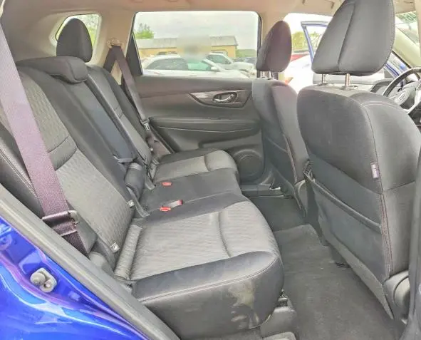 2017 NISSAN ROGUE SV  