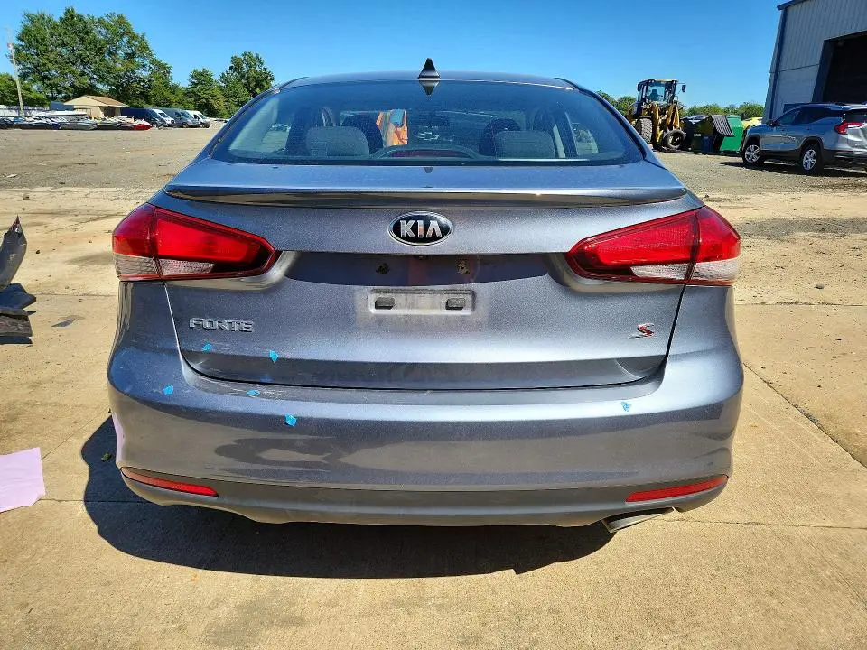 2017 KIA FORTE S  