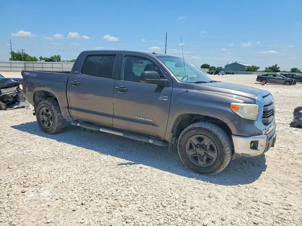 2015 TOYOTA TUNDRA SR5  
