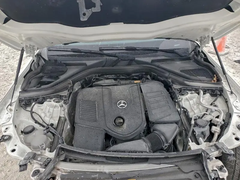 2024 MERCEDES-BENZ GLC 300  