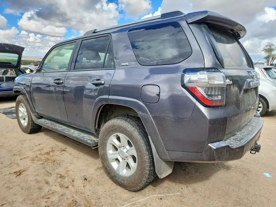 2023 TOYOTA 4RUNNER SR5  