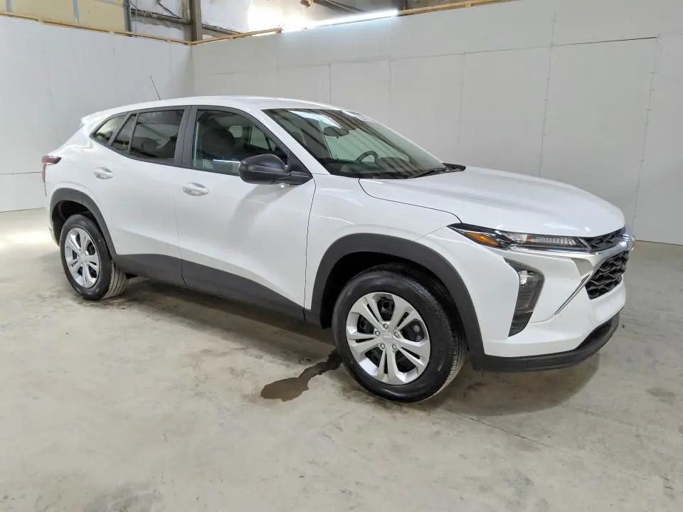 2026 CHEVROLET TRAX LS  