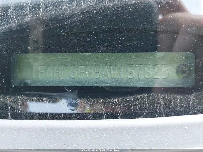 2010 FORD FOCUS SE