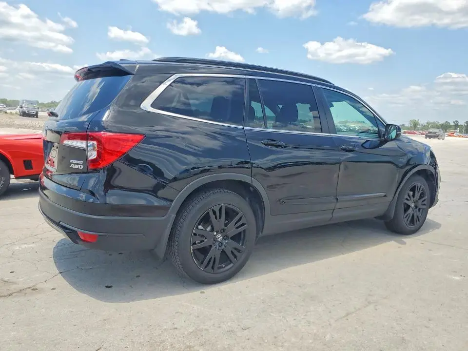 2022 HONDA PILOT SE  