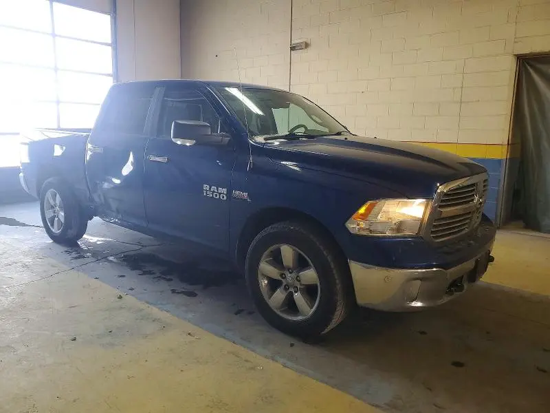 2014 RAM 1500 SLT  