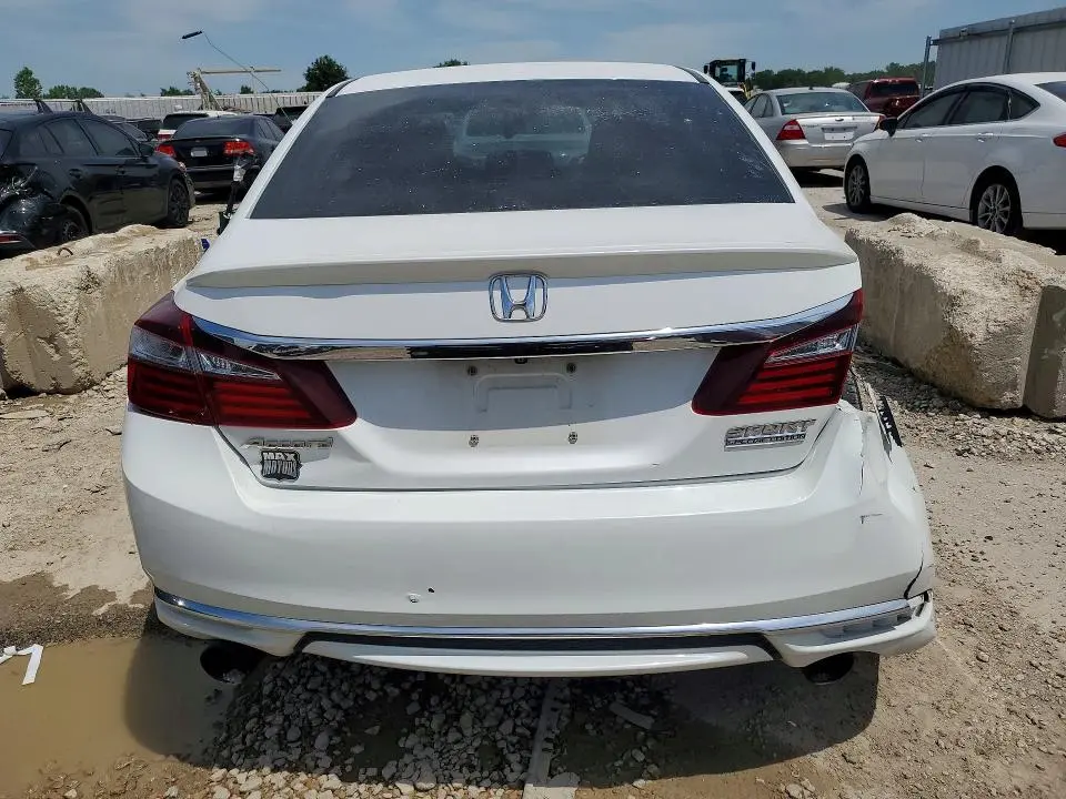 2017 HONDA ACCORD   