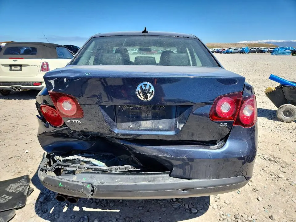 2010 VOLKSWAGEN JETTA SE  