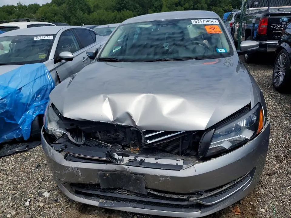 2013 VOLKSWAGEN PASSAT S  