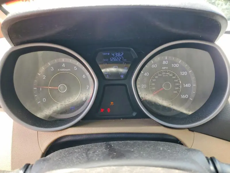 2011 HYUNDAI ELANTRA GLS  