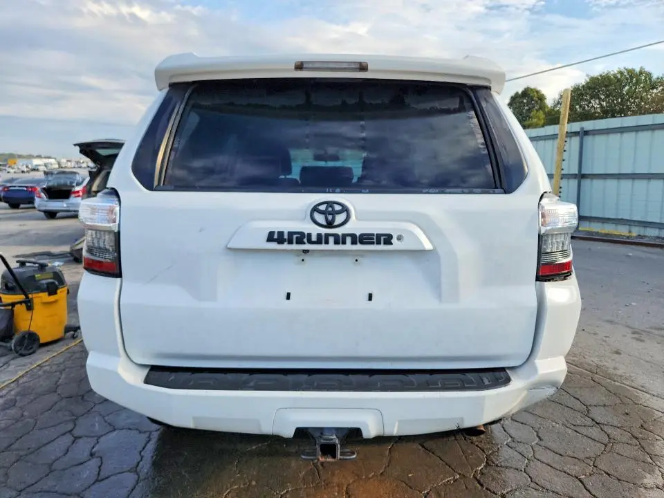 2014 TOYOTA 4RUNNER SR5  