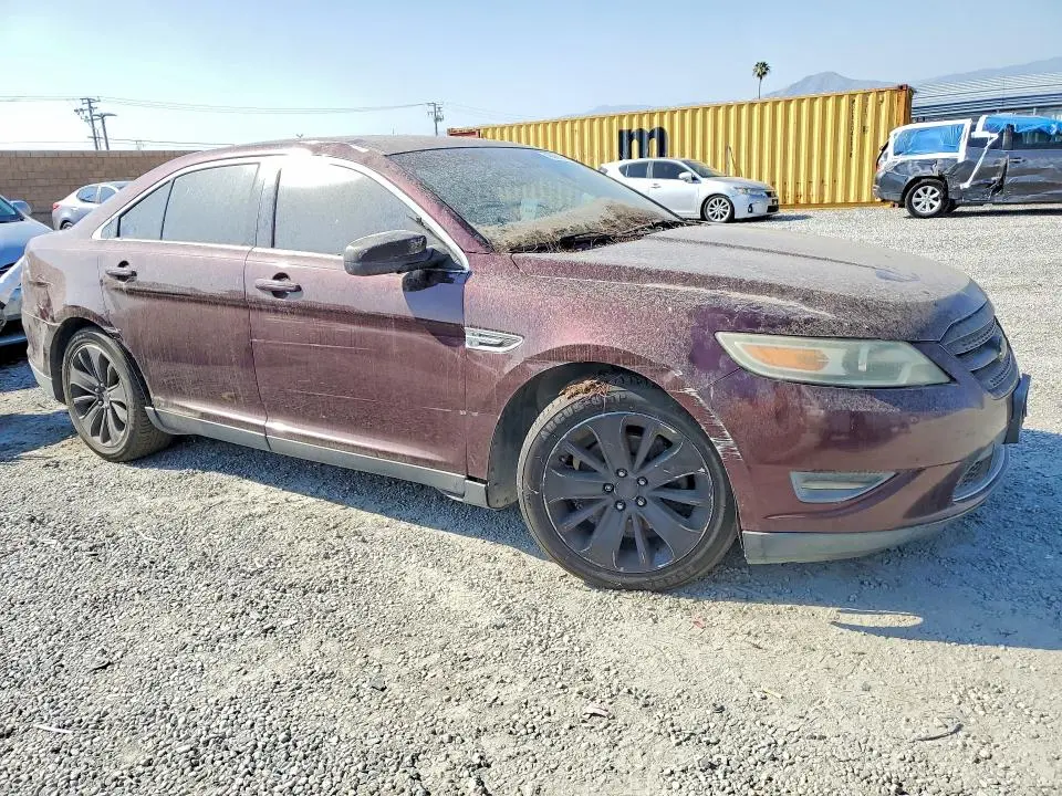 2011 FORD TAURUS LIMITED  