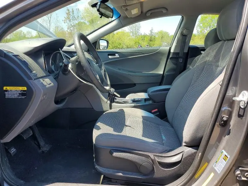 2013 HYUNDAI SONATA GLS  