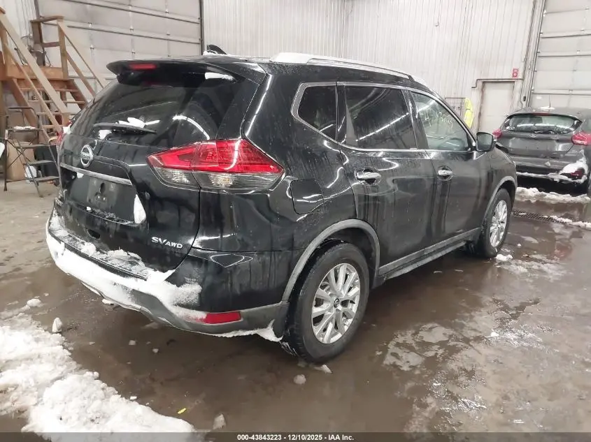 2017 NISSAN ROGUE SV