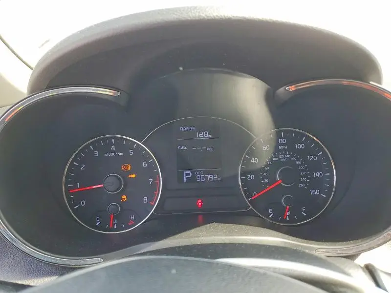 2016 KIA FORTE LX  