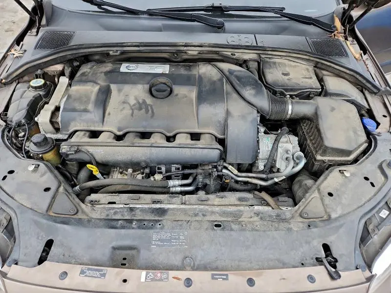 2015 VOLVO XC70 T6 PREMIER+  