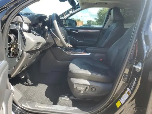 2021 TOYOTA HIGHLANDER PLATINUM  