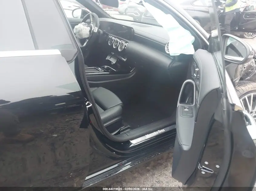 2024 MERCEDES-BENZ CLA 250 COUPE 4MATIC