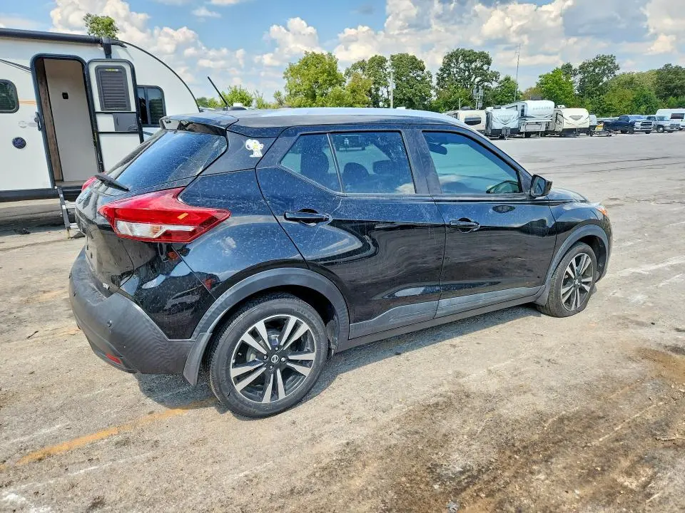 2020 NISSAN KICKS SV  