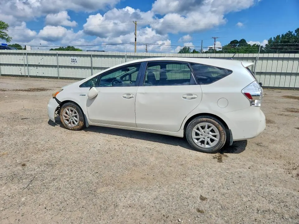 2012 TOYOTA PRIUS V THREE  